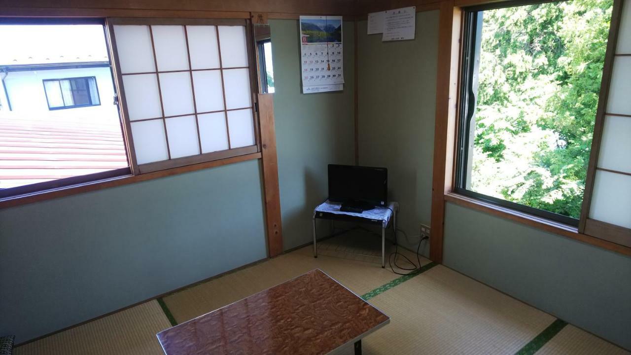 Minshuku Iwaki Hotell Fujikawaguchiko Exteriör bild